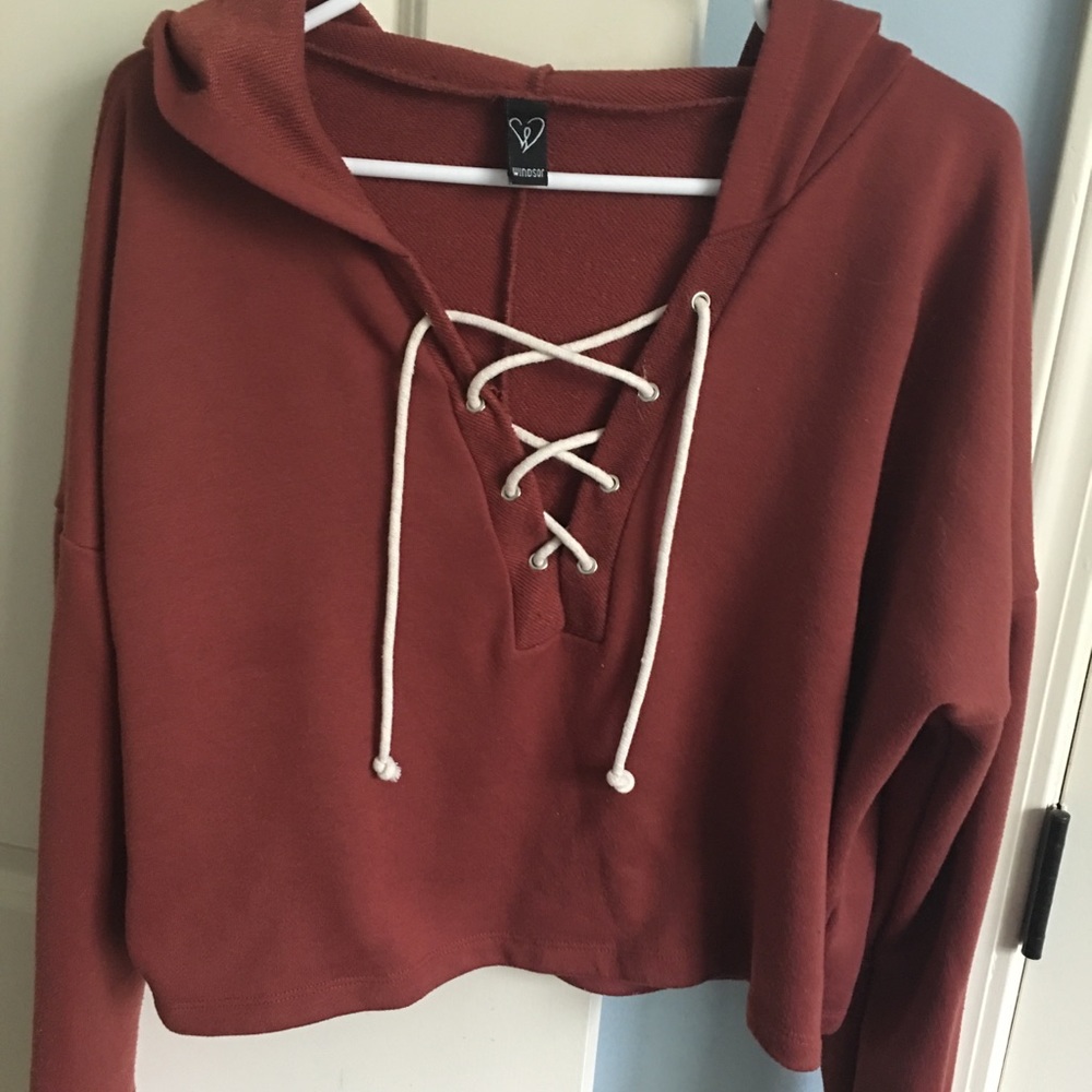 Windsor burgundy light crop hoodie